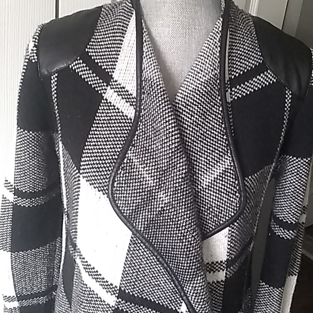 Ethereal jacket - Picture 4 of 5